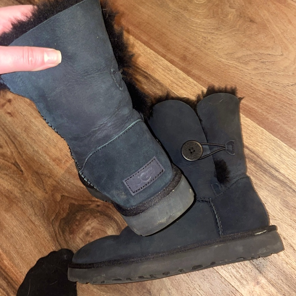 Bailey Button Uggs